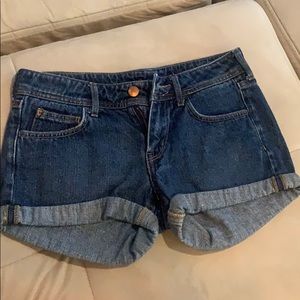 Low waist &denim jean shorts